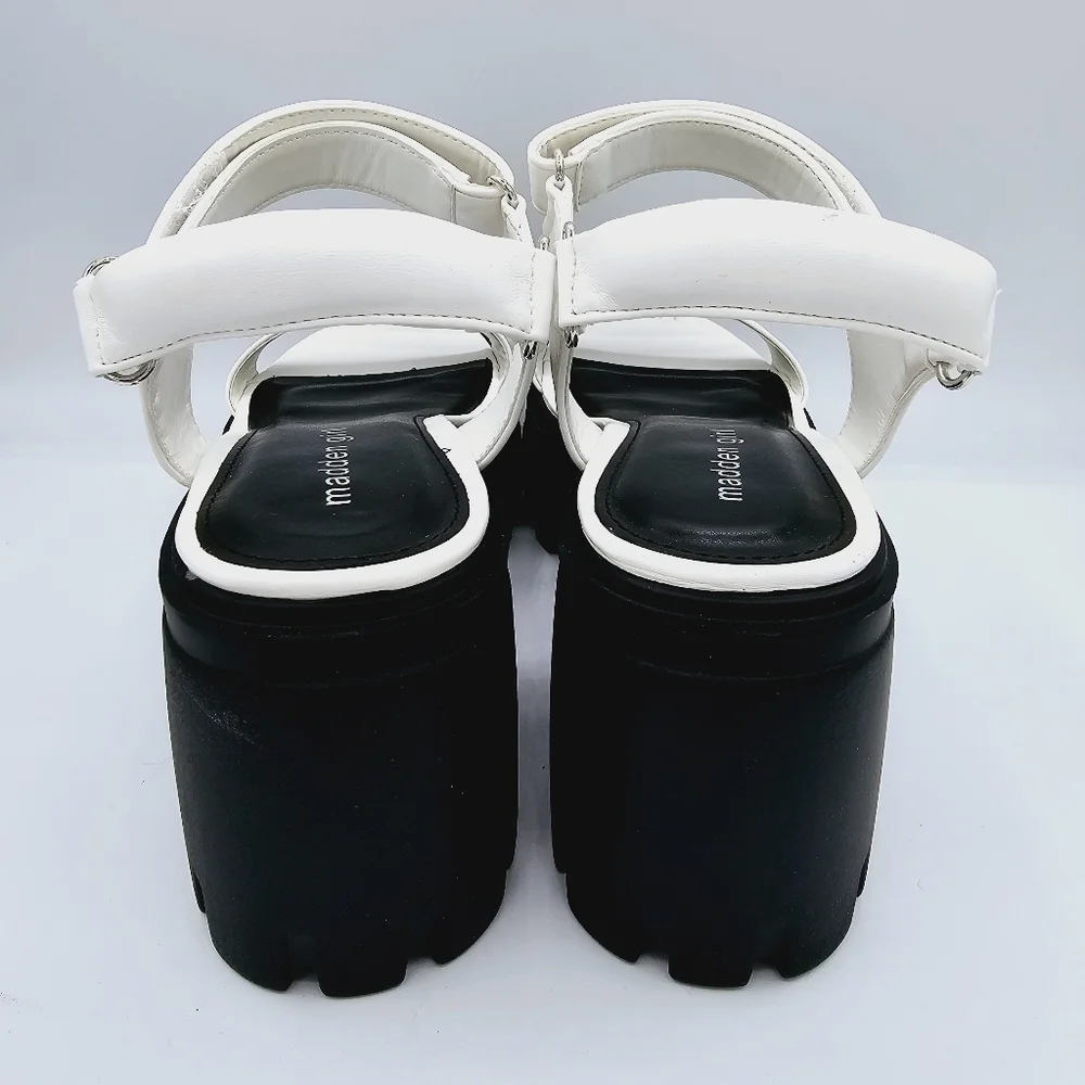 Madden Girl Grandy White Chunky Platform Sandals NWOT, size 9.5